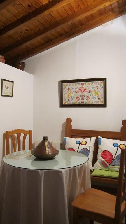 Casa De La Parra Villa Mogarraz Exterior photo